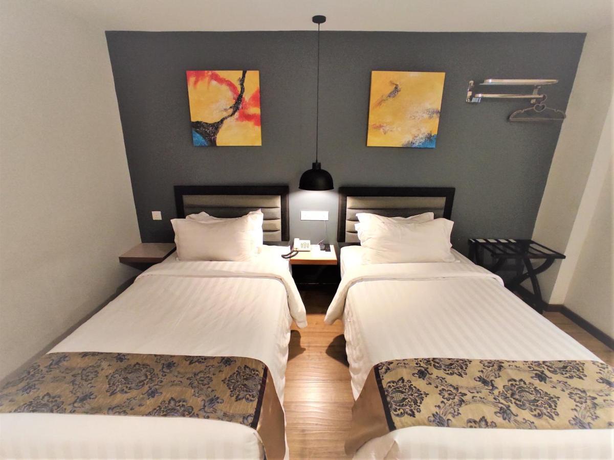 แอปเปิล สวีท โฮเต็ล Hotel ซีเตียวัน ภายนอก รูปภาพ